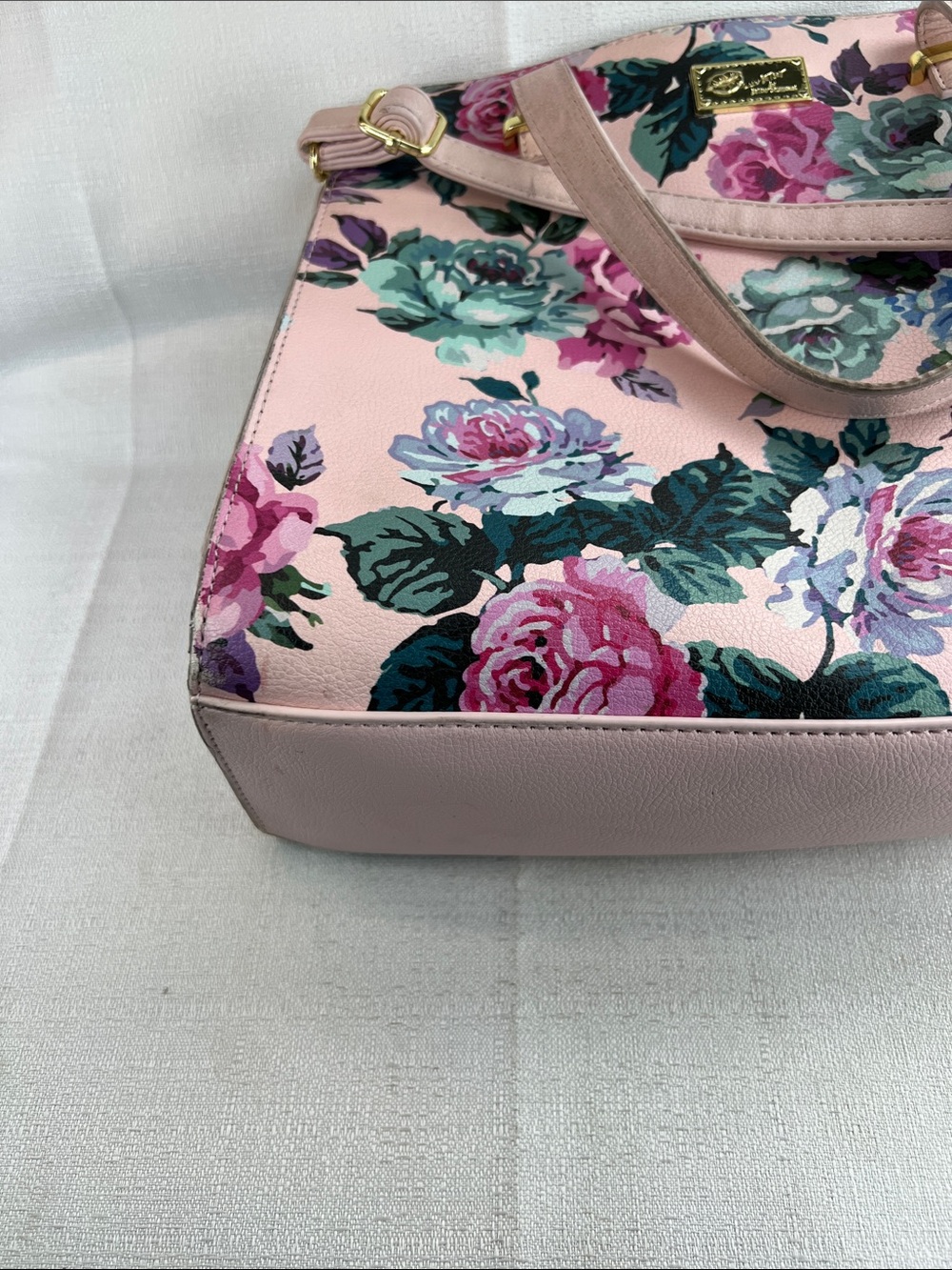 Betsy Johnson, floral Crossbody or handbag - Picture 7 of 12